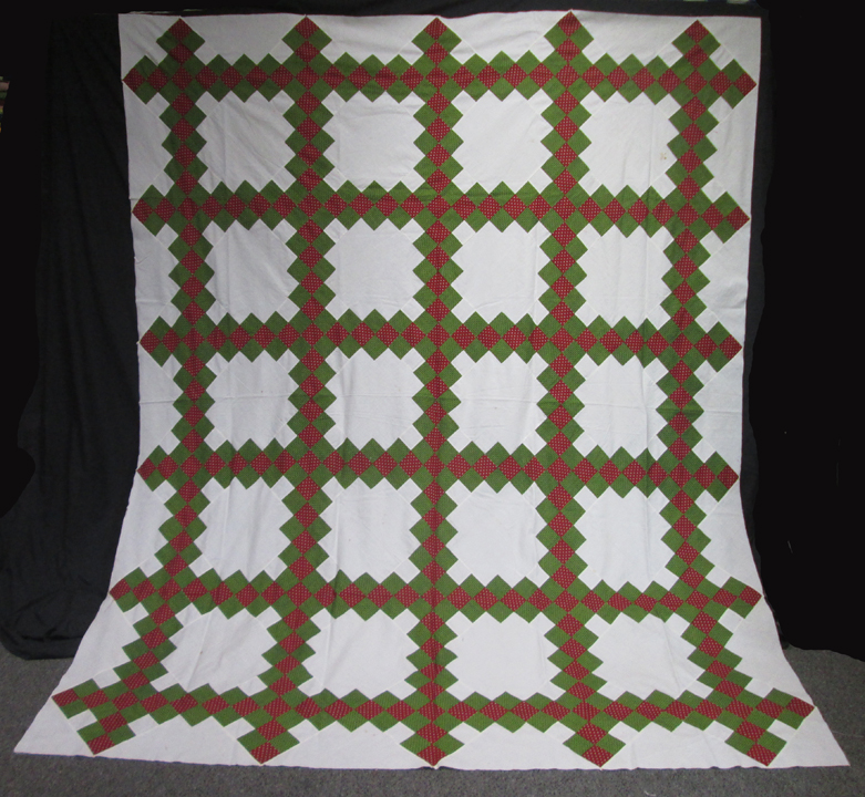 QT811 Steeple Chase quilt top